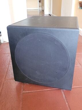 KLH 15" Subwoofer Black 210 Watt Tested Works Made In USA Refuerbished In Mexico